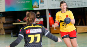 Read more about the article DAMEN STARTEN MIT KNAPPER NIEDERLAGE IN DIE VORBEREITUNG
