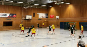 Read more about the article 30:23 – ZWEITE MANNSCHAFT IST IN BIEFANG VON BEGINN AN HELLWACH