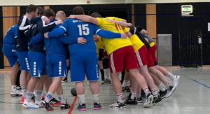 Read more about the article TROTZ HOLPRIGER ERSTER HÄLFTE: ZWEITE MANNSCHAFT SIEGT WEITER