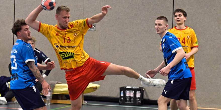 Marc auf'm Kamp im Spiel der zweiten Mannschaft gegen Wülfrath II. Foto: Udo Gottschalk.